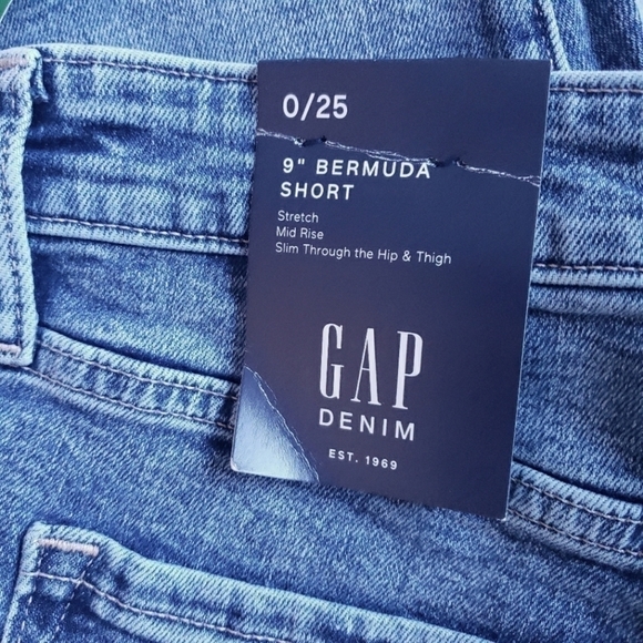 GAP Womans 9" Bermuda Short Size 25 - Picture 6 of 7